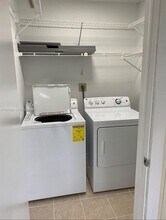 9346 S Belfort Cir in Tamarac, FL - Building Photo - Building Photo