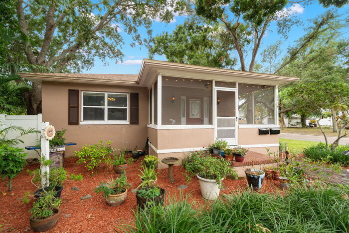 486 27th Ave N in St. Petersburg, FL - Building Photo