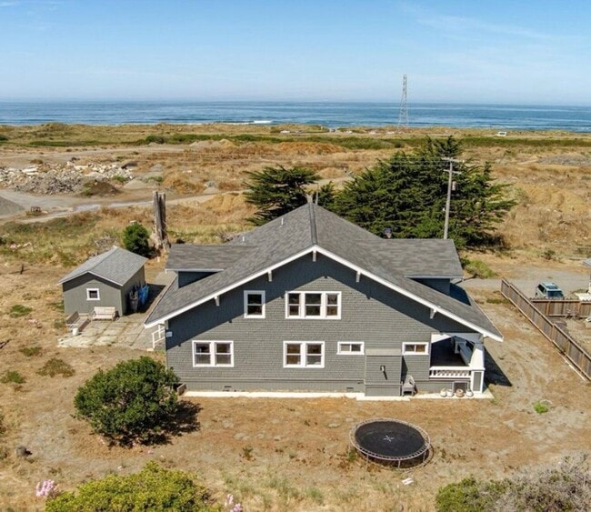 property at 36 Samoa Ct