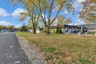 Nicolet Apartments in Appleton, WI - Building Photo - Building Photo