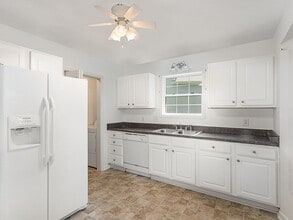 1065 Chesire Way in Gallatin, TN - Building Photo - Building Photo