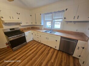 232 Nahatan St in Norwood, MA - Building Photo - Building Photo