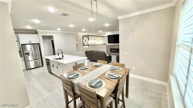 7293 Birchmore St in Naples, FL - Building Photo - Building Photo