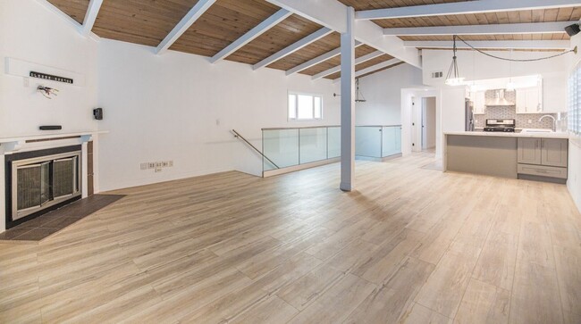 1206 9th St in Hermosa Beach, CA - Building Photo - Building Photo