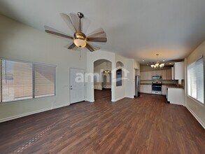 10706 S Distillery Canyon Spring Dr, Unit 5 in Vail, AZ - Building Photo - Building Photo