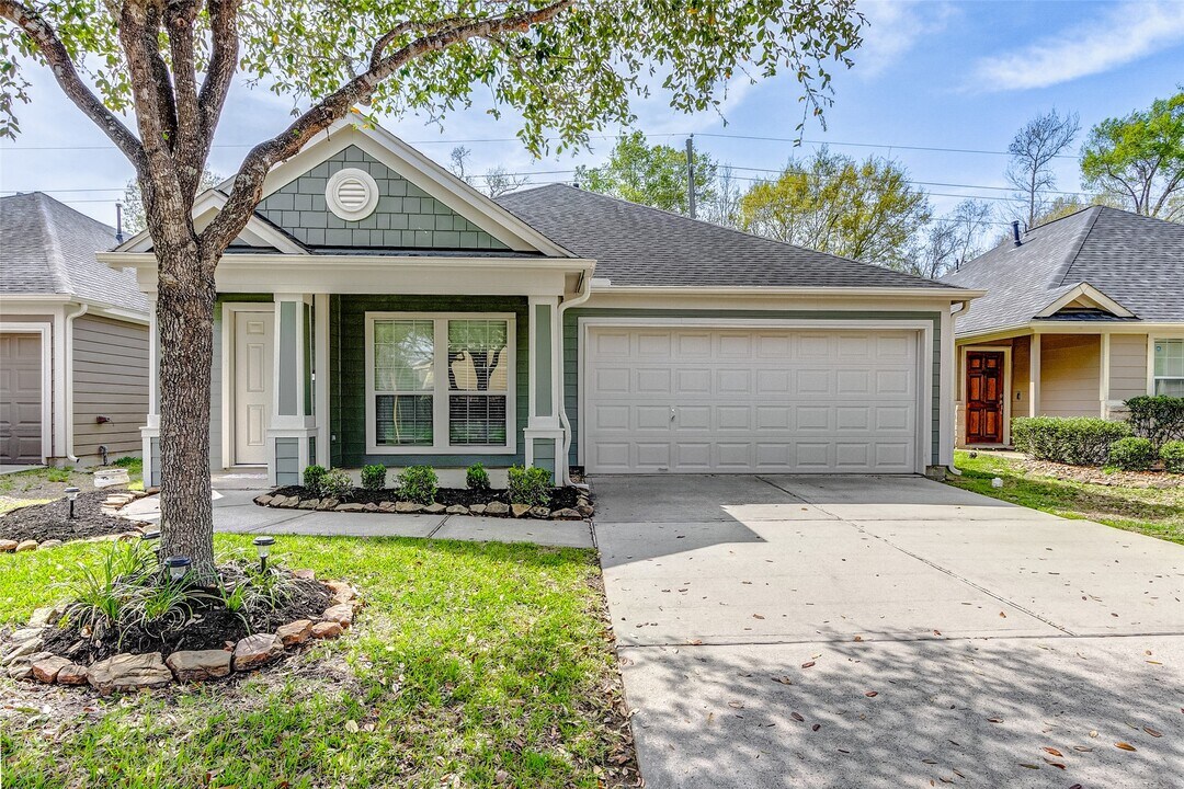 12838 Pecan Shores Dr in Houston, TX - Building Photo