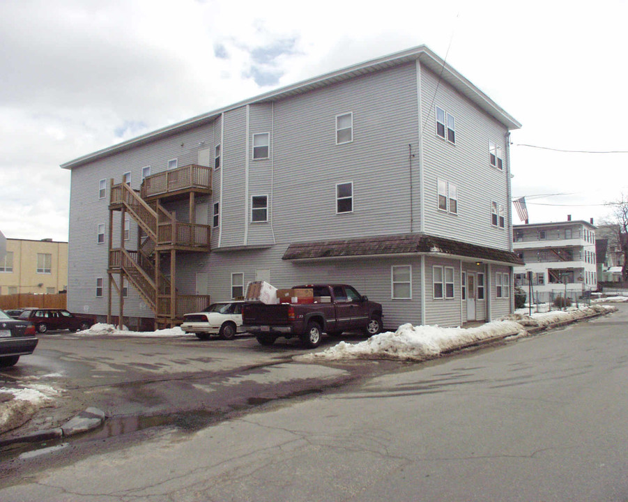 46-52 Nichols St in Gardner, MA - Building Photo