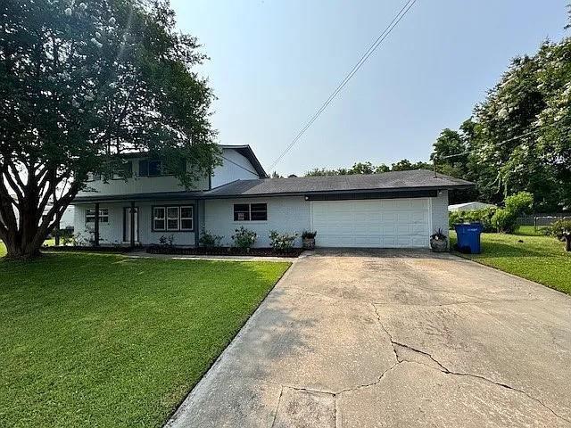 property at 203 N Lake Dr