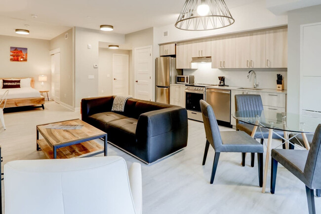 170 Metcalfe St in Ottawa, ON - Building Photo - Building Photo