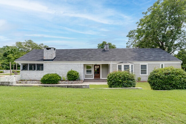 property at 322 Jackson Ave
