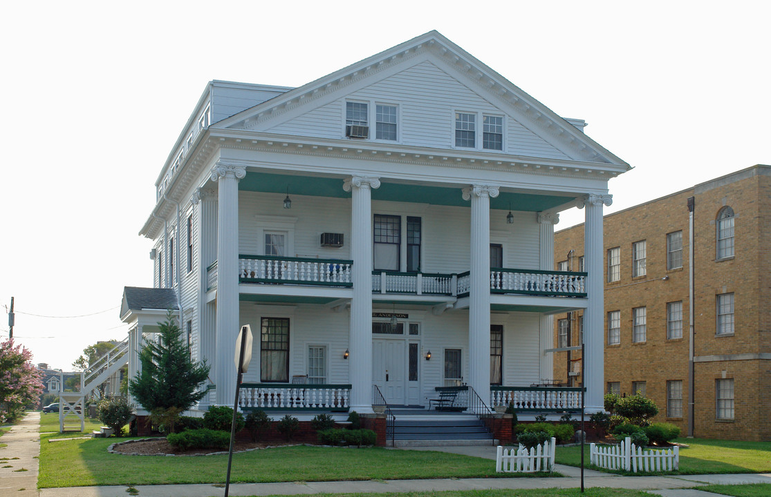 The Anderson in Portsmouth, VA - Building Photo