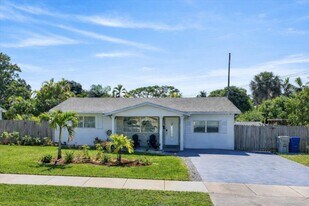 110 NE 30th St in Pompano Beach, FL - Building Photo