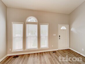 305 Aqua Marine Ln in Knightdale, NC - Foto de edificio - Building Photo