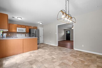 11 Sawtooth Oak Cir in Bunnlevel, NC - Building Photo - Building Photo