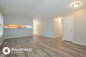 16963 Currie Rd SE in Monroe, WA - Foto de edificio - Building Photo