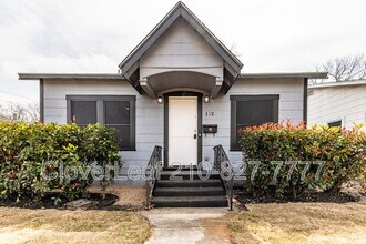 112 W Hermine Blvd in San Antonio, TX - Building Photo - Building Photo