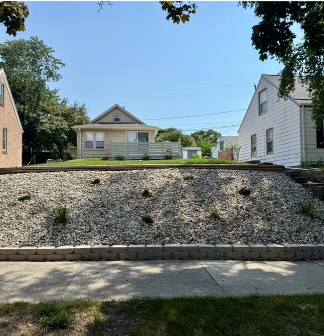 236 S 78th St in Milwaukee, WI - Building Photo - Building Photo