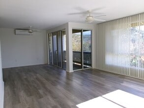 1337H Moanalualani Way in Honolulu, HI - Building Photo - Building Photo