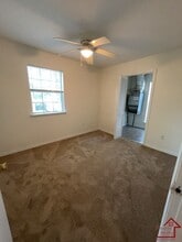 157 Bybee Woods Dr in McMinnville, TN - Foto de edificio - Building Photo