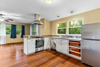1 Wellspring Ln in Asheville, NC - Building Photo - Building Photo