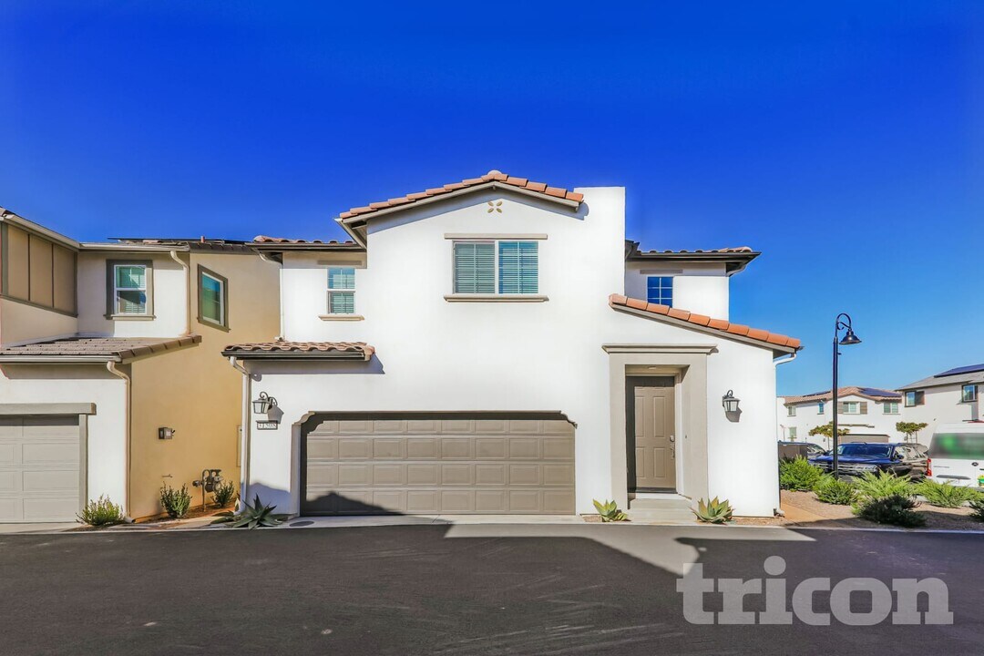 31508 Hans Dr in Menifee, CA - Foto de edificio