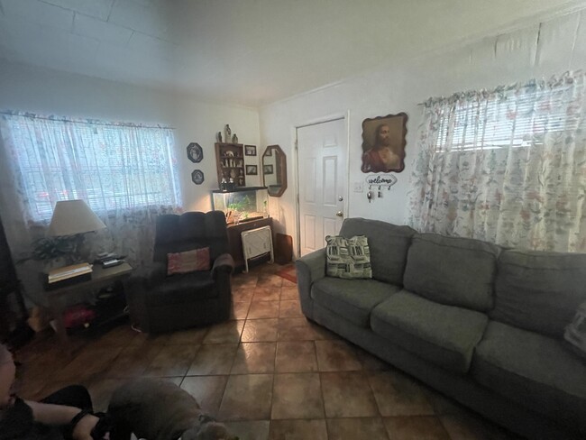 353 Edge Ave in Valparaiso, FL - Building Photo - Building Photo