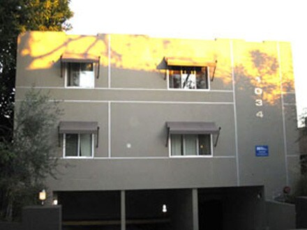 1034 N Martel Ave-Unit -3 in West Hollywood, CA - Building Photo