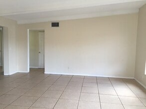 1040 NE 15th Ave in Fort Lauderdale, FL - Building Photo - Building Photo