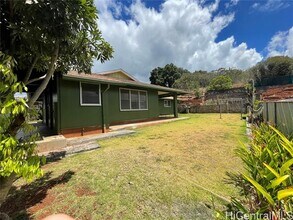 99-2 Kaamilo St in Aiea, HI - Building Photo - Building Photo