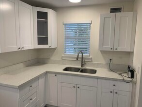 2607 Spruce Ave in West Palm Beach, FL - Building Photo - Building Photo