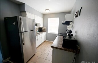 228 E Bruce Ave, Unit #4 in Dayton, OH - Building Photo - Building Photo