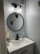 2452 Taylor St in Hollywood, FL - Building Photo - Building Photo