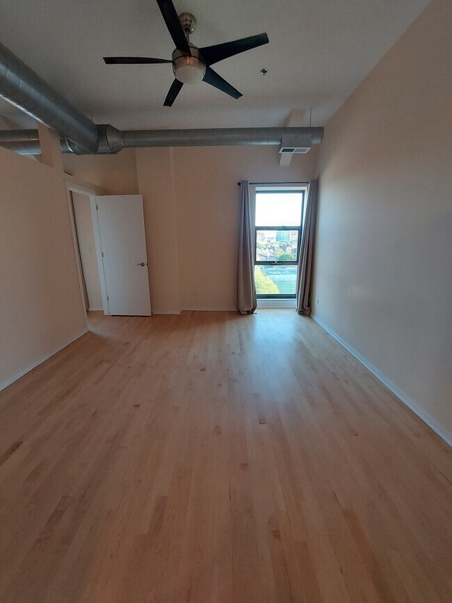 1000 E 53rd St in Chicago, IL - Building Photo - Building Photo
