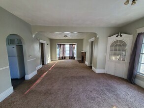 1718 Washington St in Cedar Falls, IA - Building Photo - Building Photo