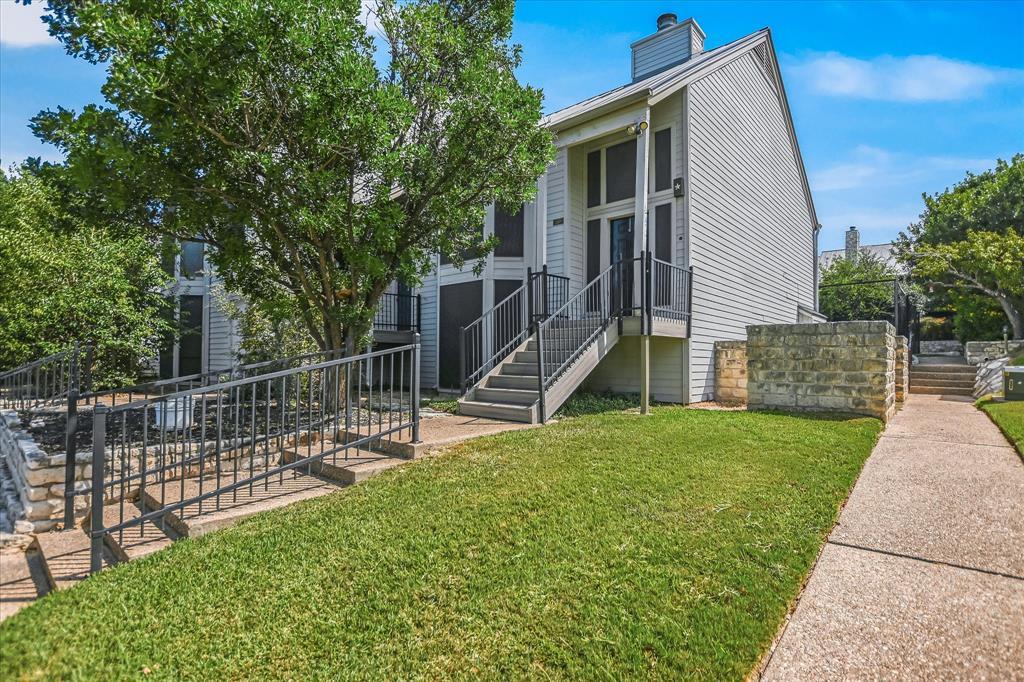 169 World of Tennis Sq in Lakeway, TX - Building Photo