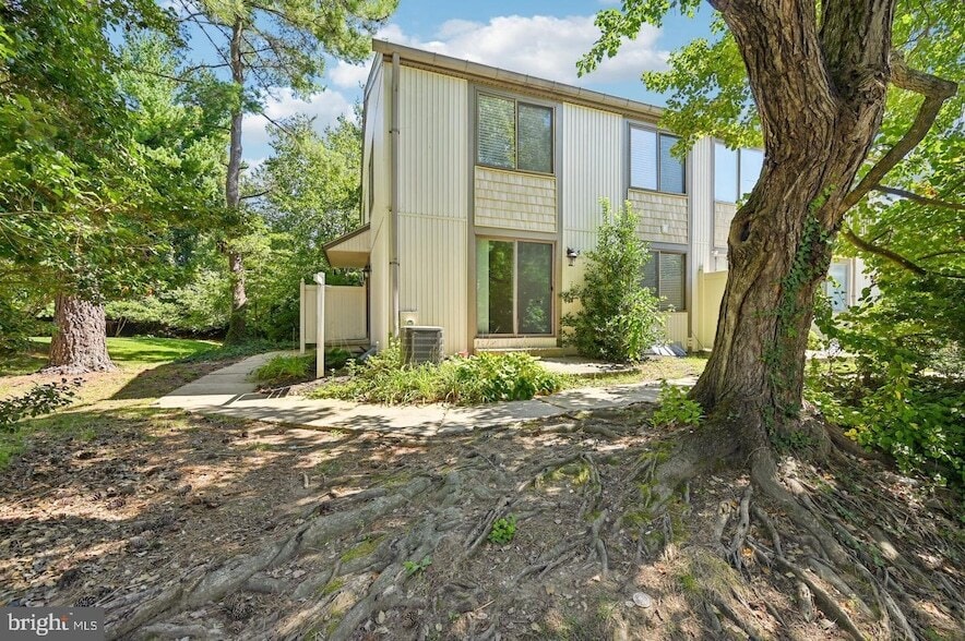 5 Dendron Ct in Parkville, MD - Foto de edificio