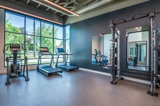 The Emree in West Bend, WI - Foto de edificio - Interior Photo