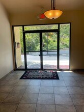 4080 Via Marisol, Unit 340 in Los Angeles, CA - Foto de edificio - Building Photo