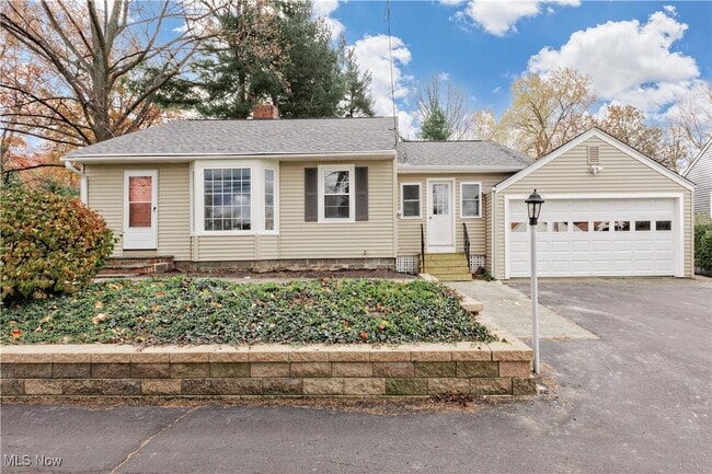 6466 Wilson Mills Rd in Mayfield, OH - Building Photo - Building Photo