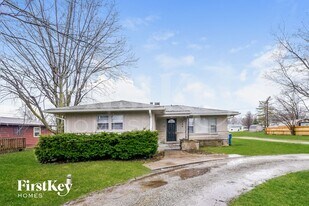 3104 S Kercheval Dr in Indianapolis, IN - Building Photo