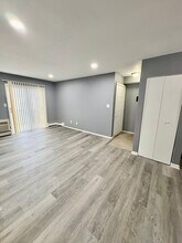 2400 Light Road in Oswego, IL - Building Photo - Building Photo