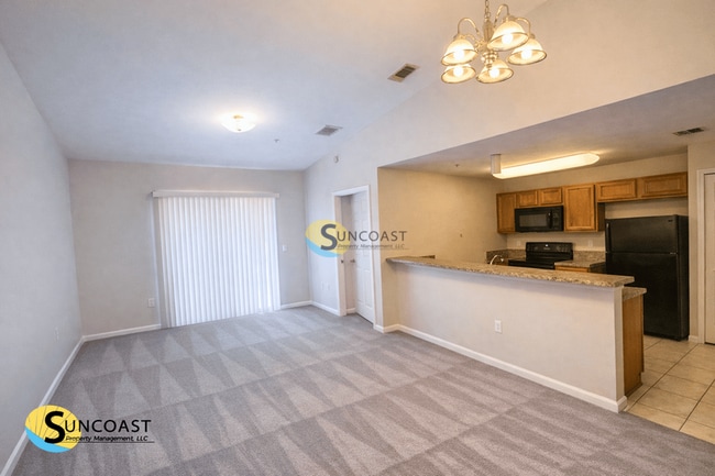 6984 Ortega Woods Dr, Unit 13 in Jacksonville, FL - Building Photo - Building Photo