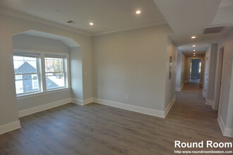 120 Kenrick St, Unit 6 in Boston, MA - Building Photo - Building Photo