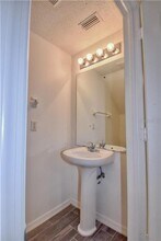 6559 Osprey Lake Cir in Riverview, FL - Building Photo - Building Photo