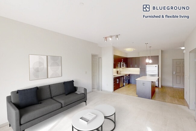 5200 Iron Horse Pkwy in Dublin, CA - Building Photo - Building Photo