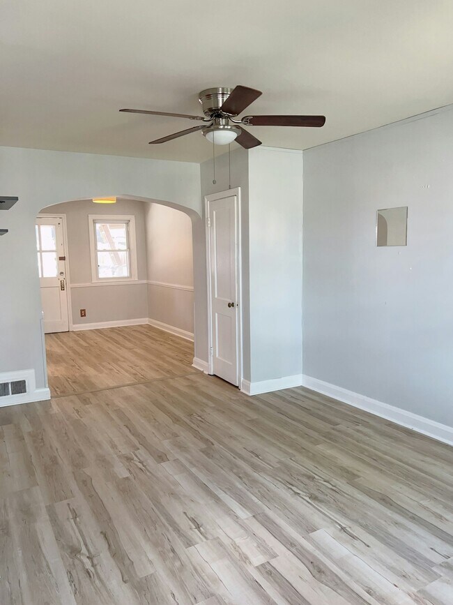 526 Parksley Ave in Baltimore, MD - Building Photo - Building Photo