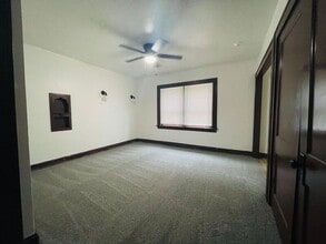 701 W Maple Ave in Independence, MO - Building Photo - Building Photo