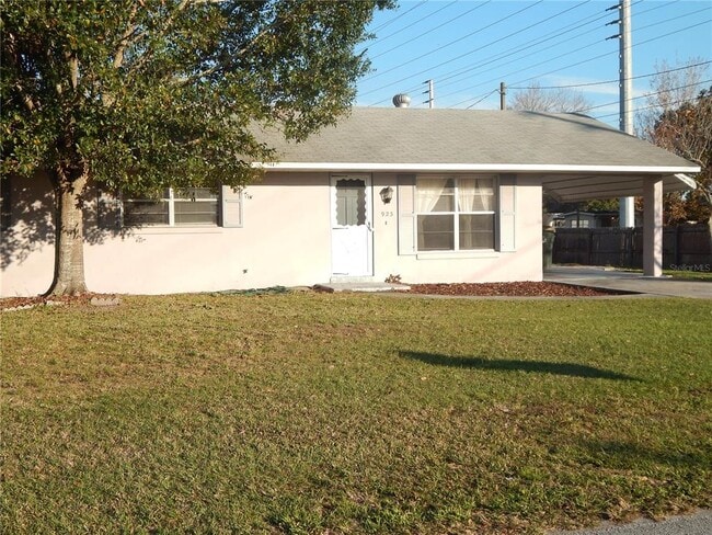 921 Montana Ave