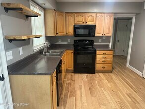 2820 Yorkshire Blvd in Louisville, KY - Building Photo - Building Photo