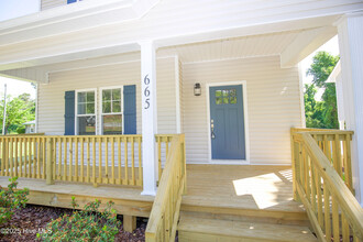 665 W Iowa Ave in Southern Pines, NC - Building Photo - Building Photo